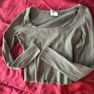 H&M Divided Ribbed Long Sleeve Top in Gray